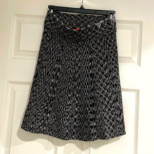 Joe Fresh skirt